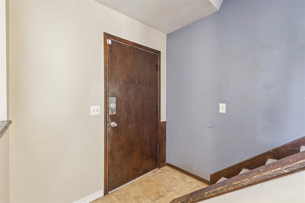 3513 Terry Way Property Photo 6