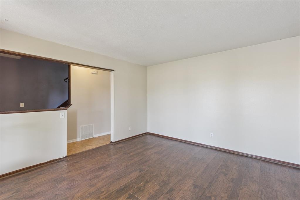 3513 Terry Way Property Photo 10