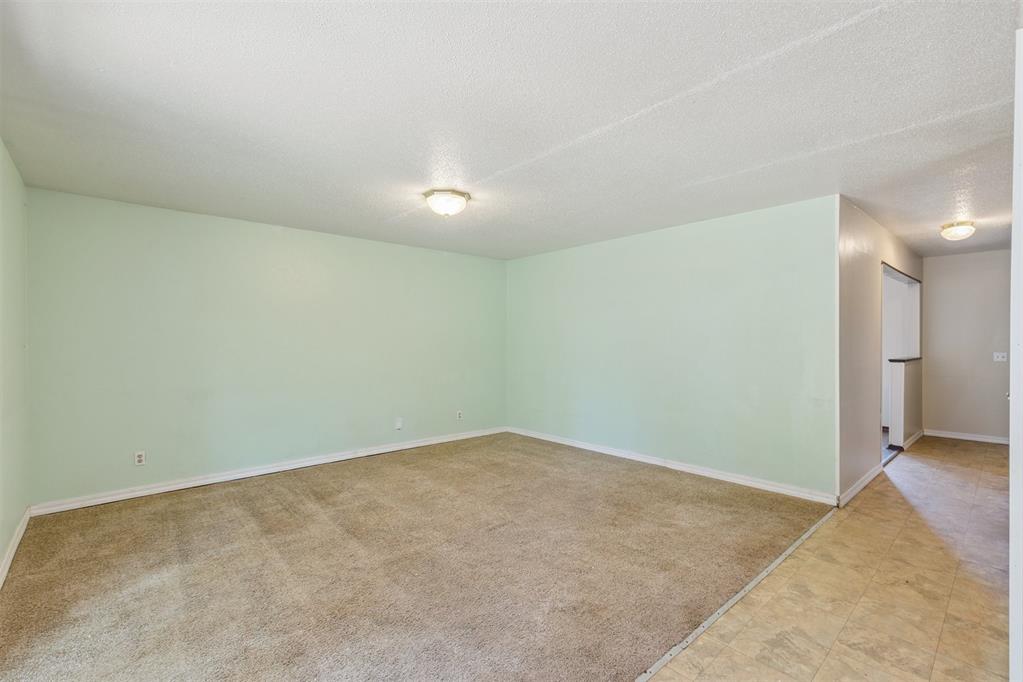 3513 Terry Way Property Photo 11