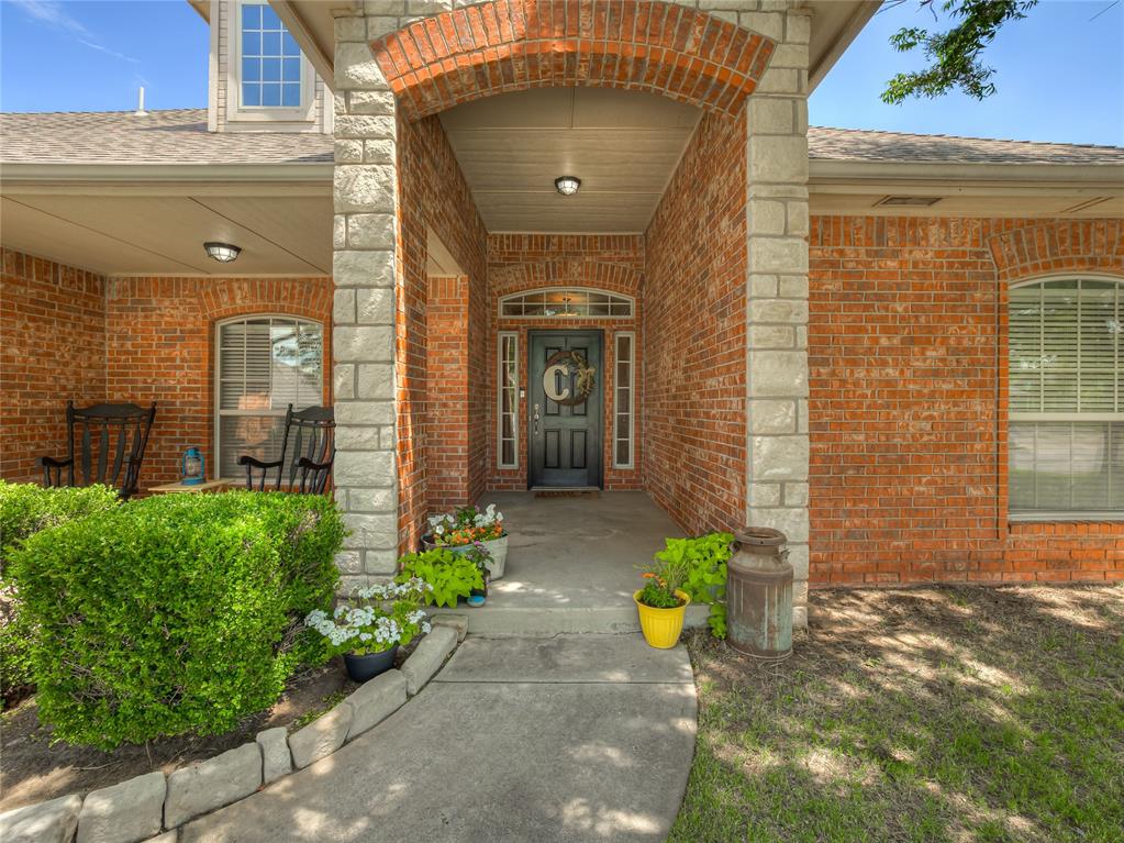 9021 Nw 81st Street Property Photo 1