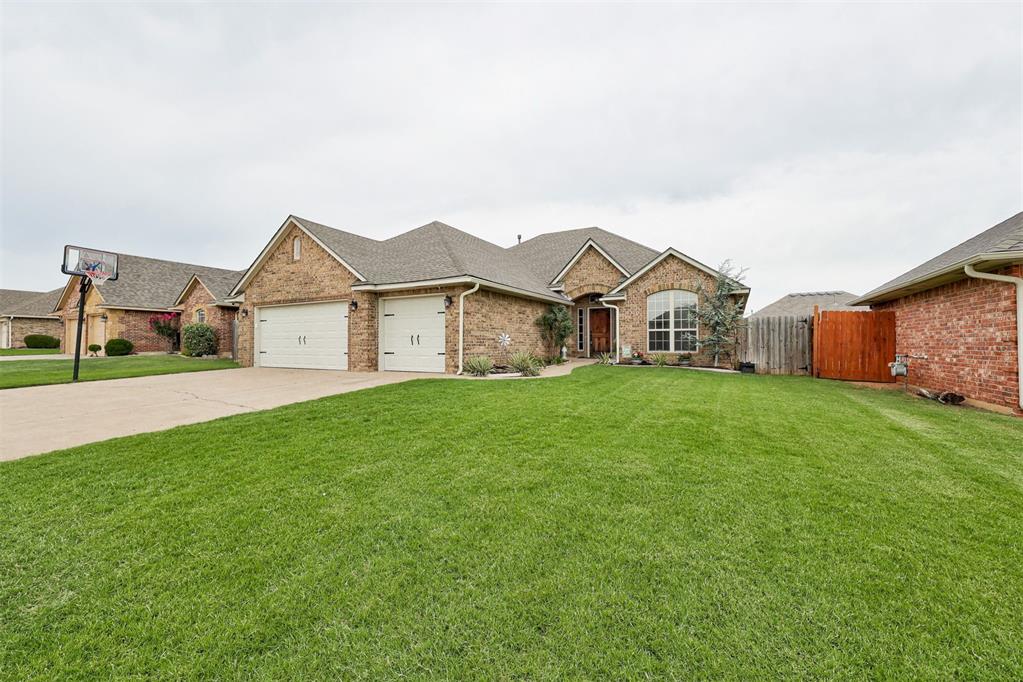 921 Tea Rose Drive Property Photo 1