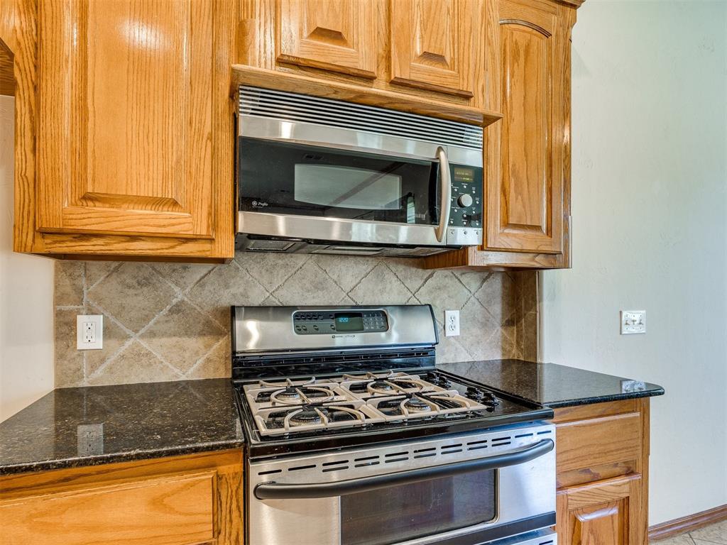 11167 Larkin Lane Property Photo 7