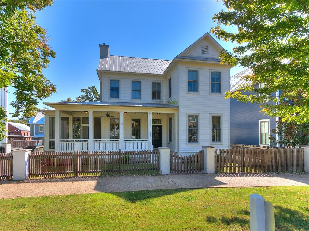 26 Boulevard Property Photo