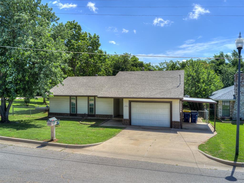 2580 Main Street Property Photo 1