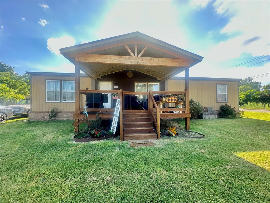 420 N College Street Property Photo 1