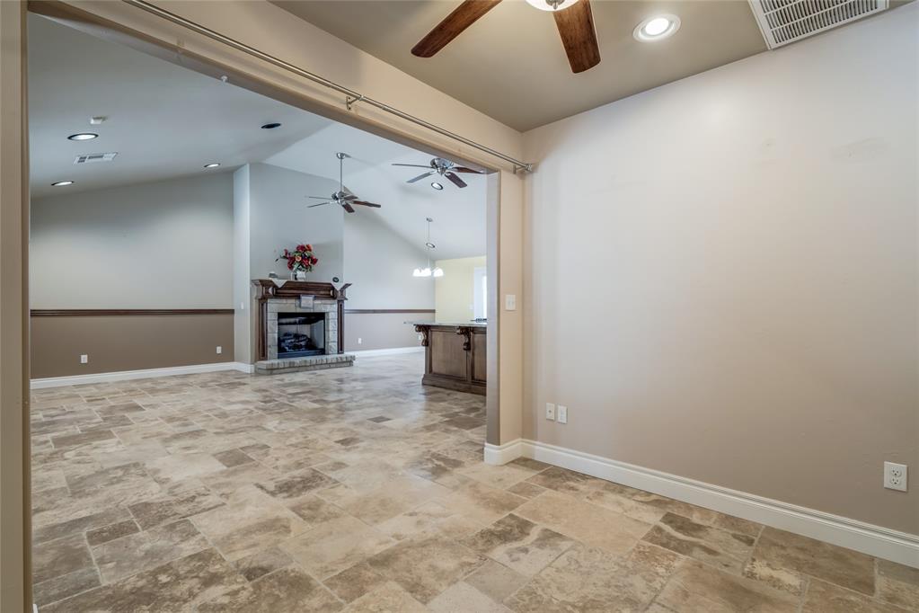 6704 Tall Oaks Drive Property Photo 9