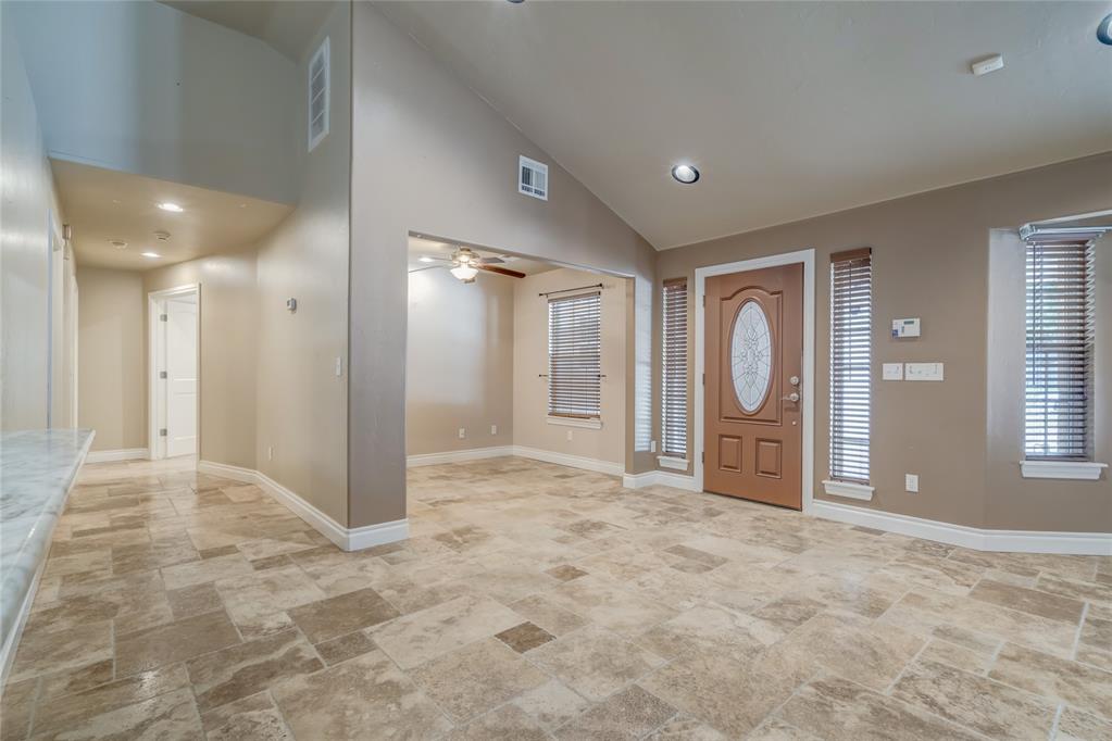 6704 Tall Oaks Drive Property Photo 10