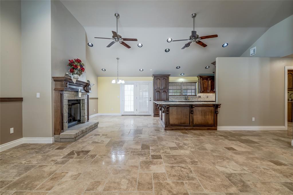 6704 Tall Oaks Drive Property Photo 12