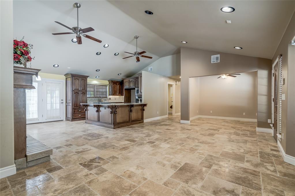 6704 Tall Oaks Drive Property Photo 14