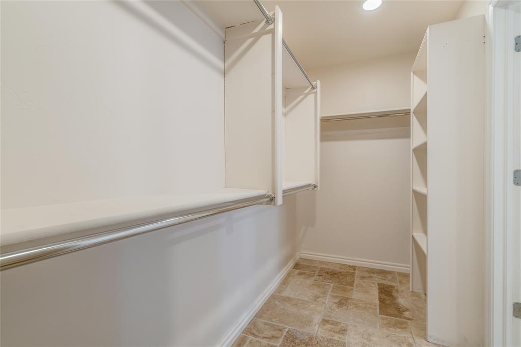 6704 Tall Oaks Drive Property Photo 35
