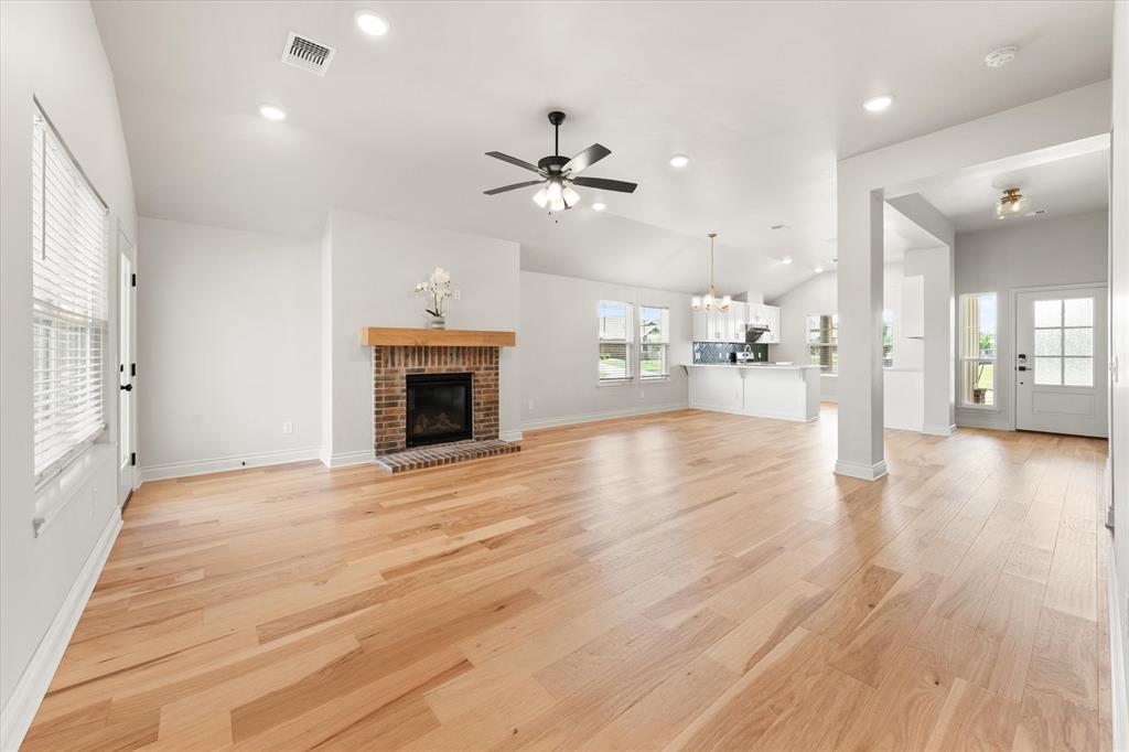 17717 Boling Farm Road Property Photo 3
