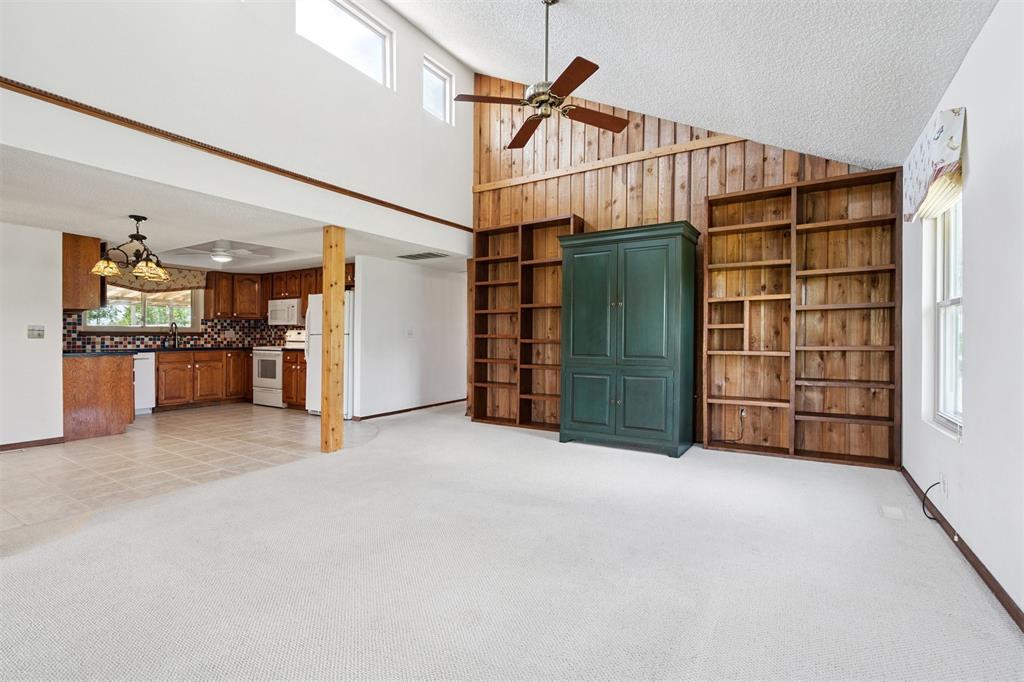 12017 N Morgan Road Property Photo 12