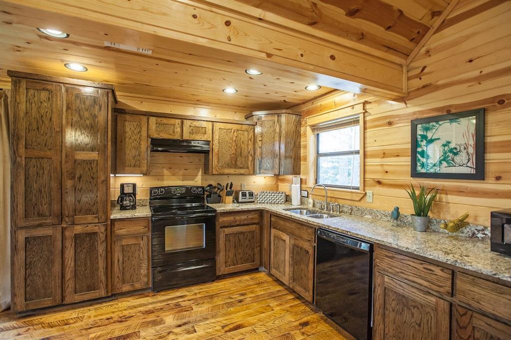 165 Huckleberry Trail Property Photo 8