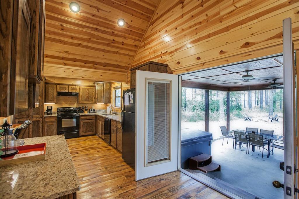 165 Huckleberry Trail Property Photo 10