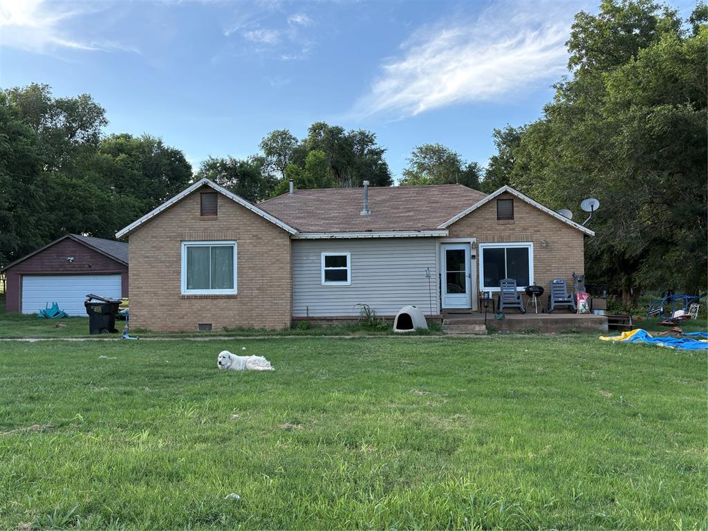 1218 County Road 1230 Property Photo 1
