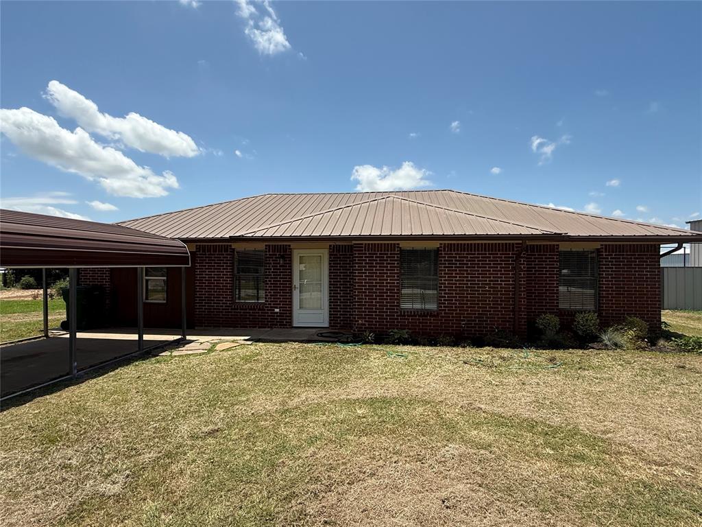 712 N Jaybird Street Property Photo 1