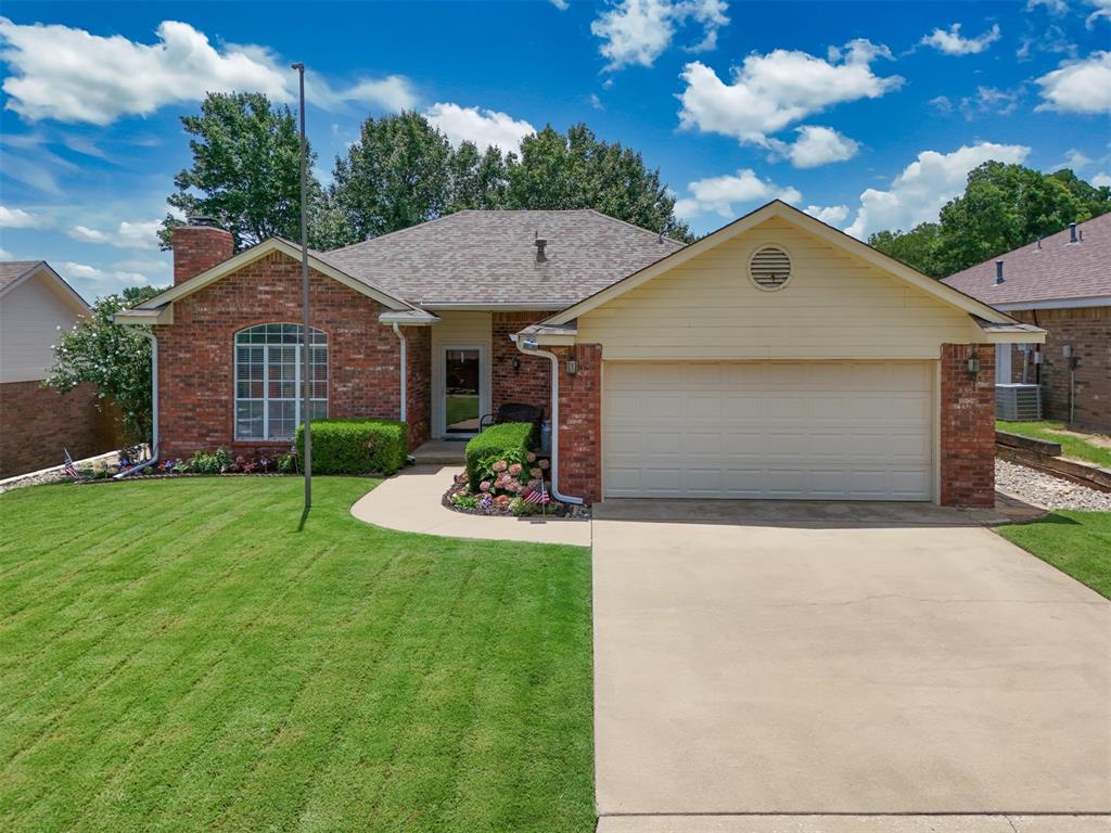 1203 Windsor Place Property Photo 1