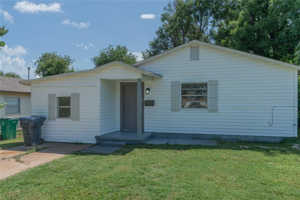 3916 S Youngs Place Property Photo 1
