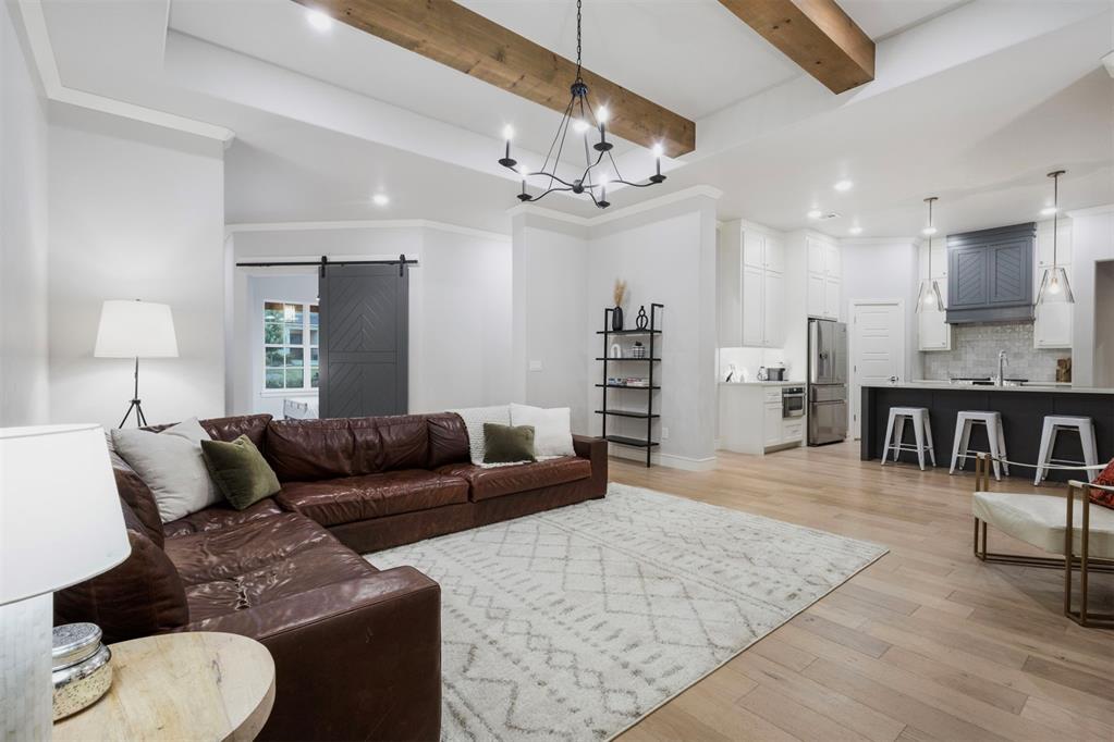 2533 Amante Court Property Photo 9