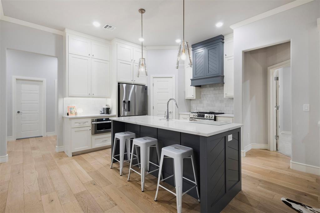 2533 Amante Court Property Photo 11