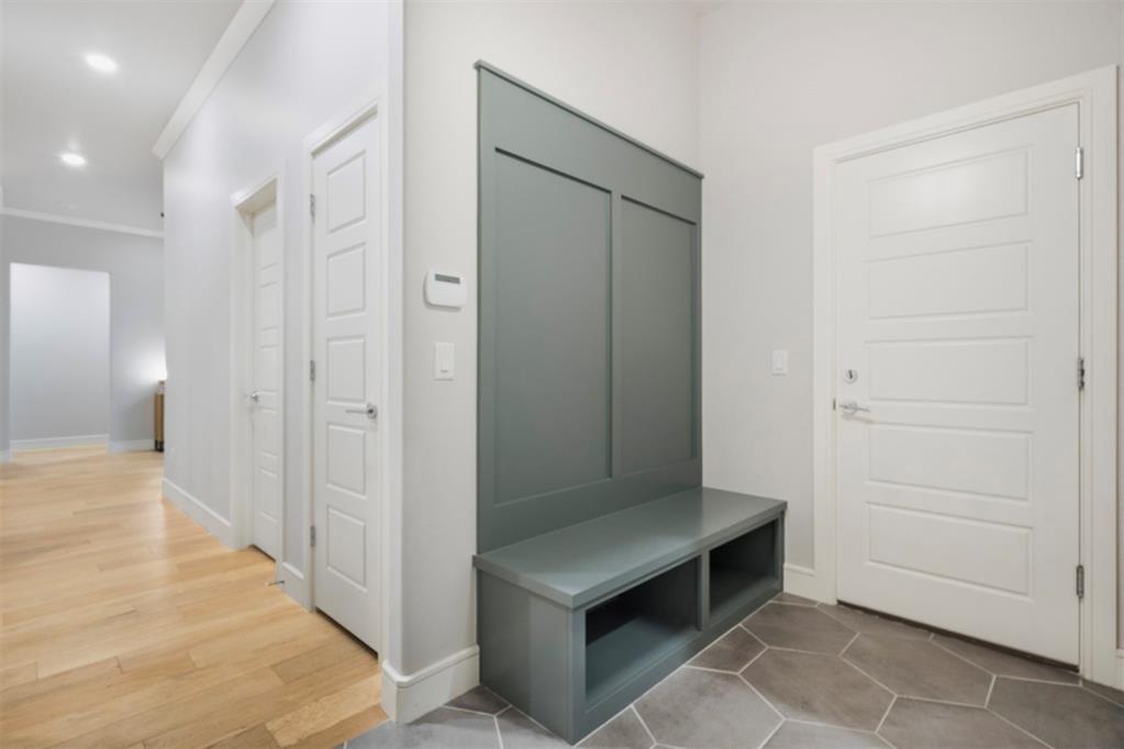 2533 Amante Court Property Photo 33