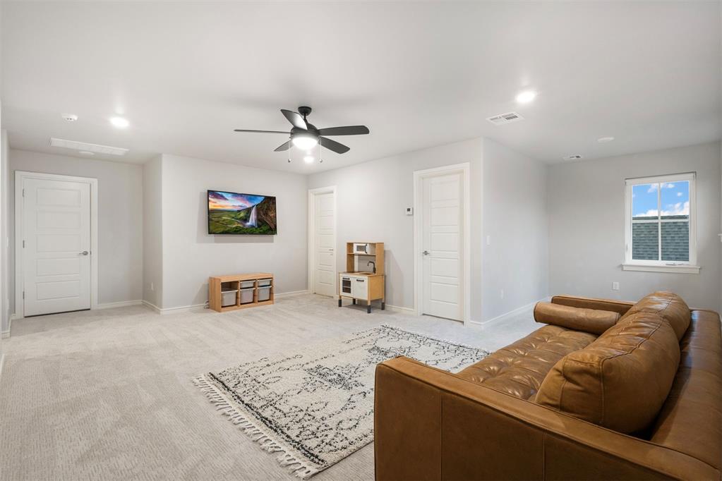 2533 Amante Court Property Photo 35