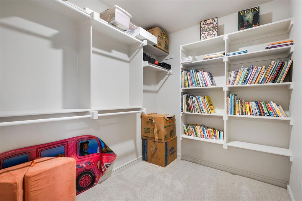 2533 Amante Court Property Photo 36