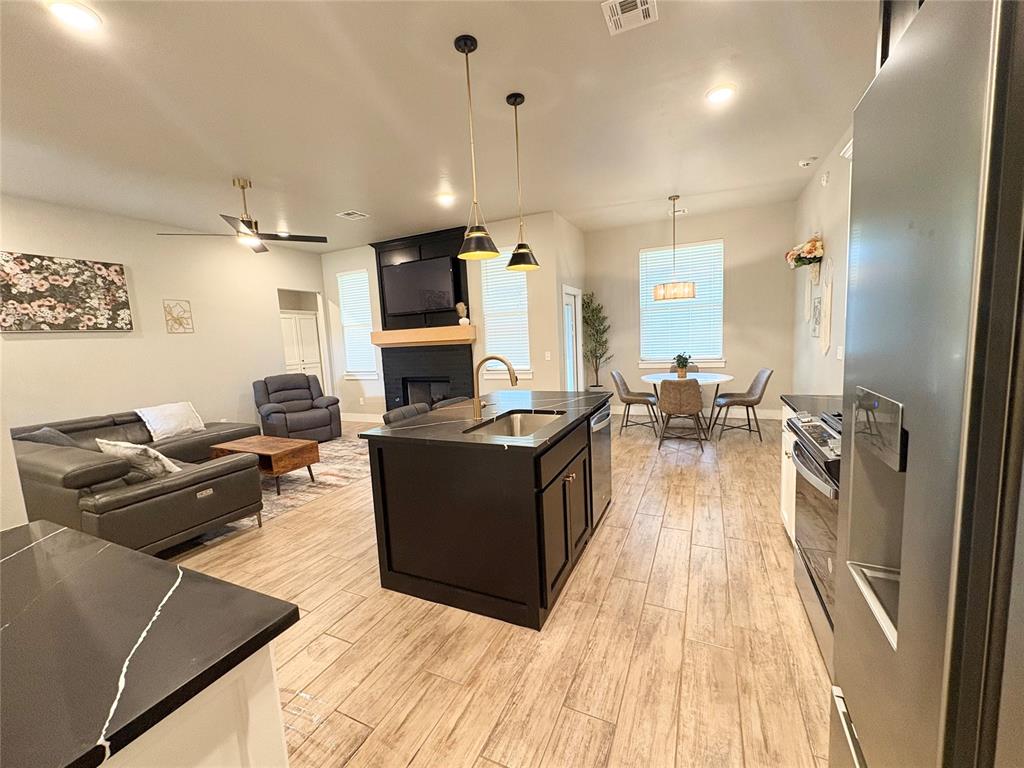 1920 Sama Way Property Photo 14