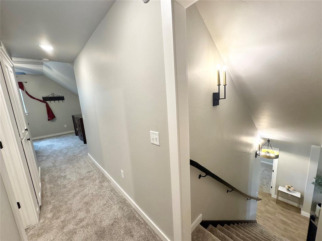 1920 Sama Way Property Photo 32