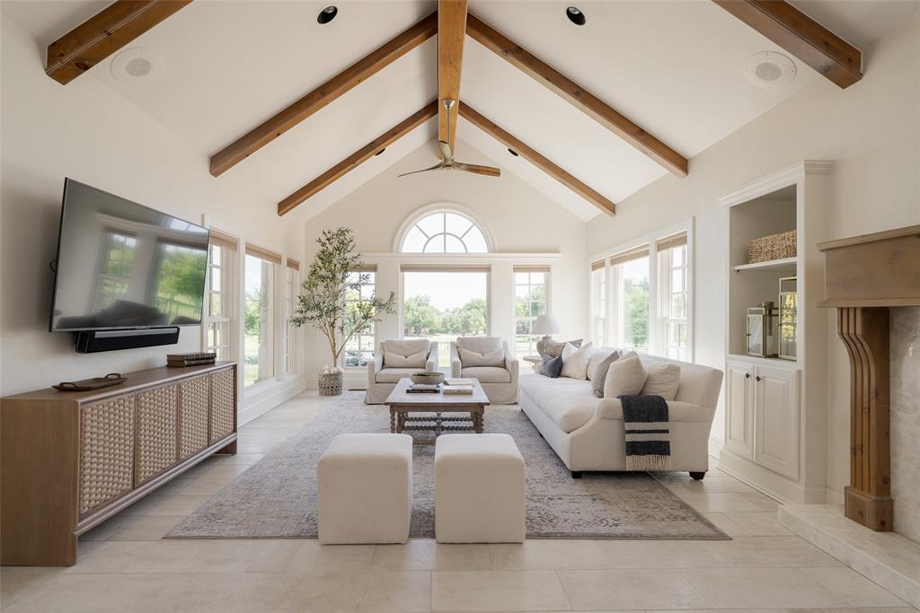 5613 Oak Tree Road Property Photo 1