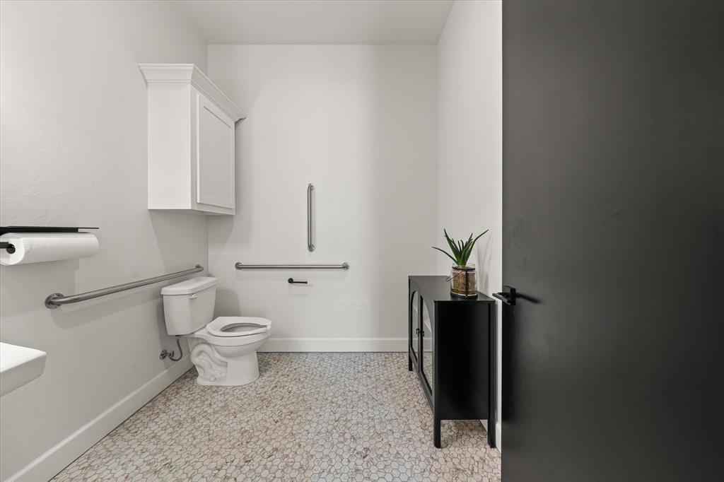 3165 N Sooner Road Property Photo 12