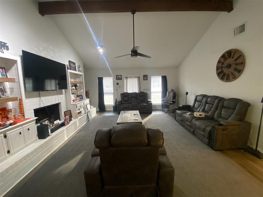 10220 Mantle Lane Property Photo 4