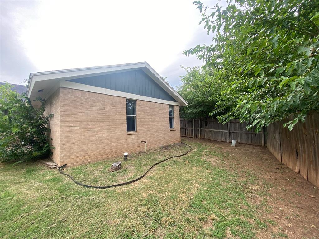 10220 Mantle Lane Property Photo 22