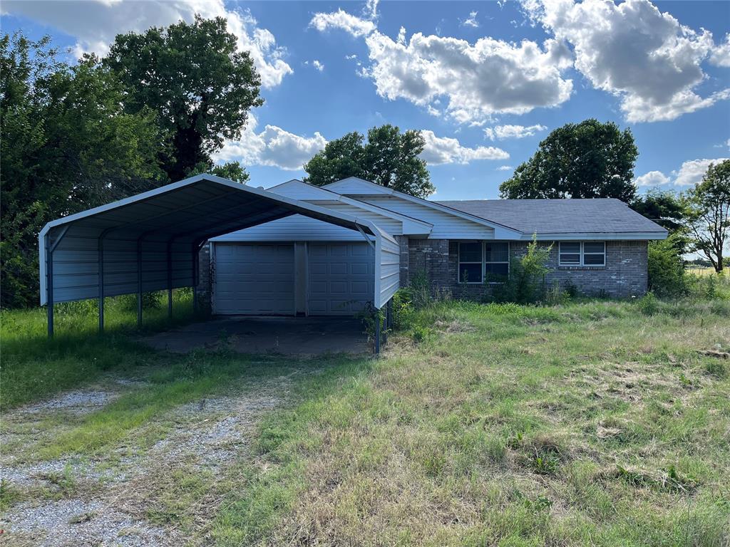 10715 N 6th Street Property Photo