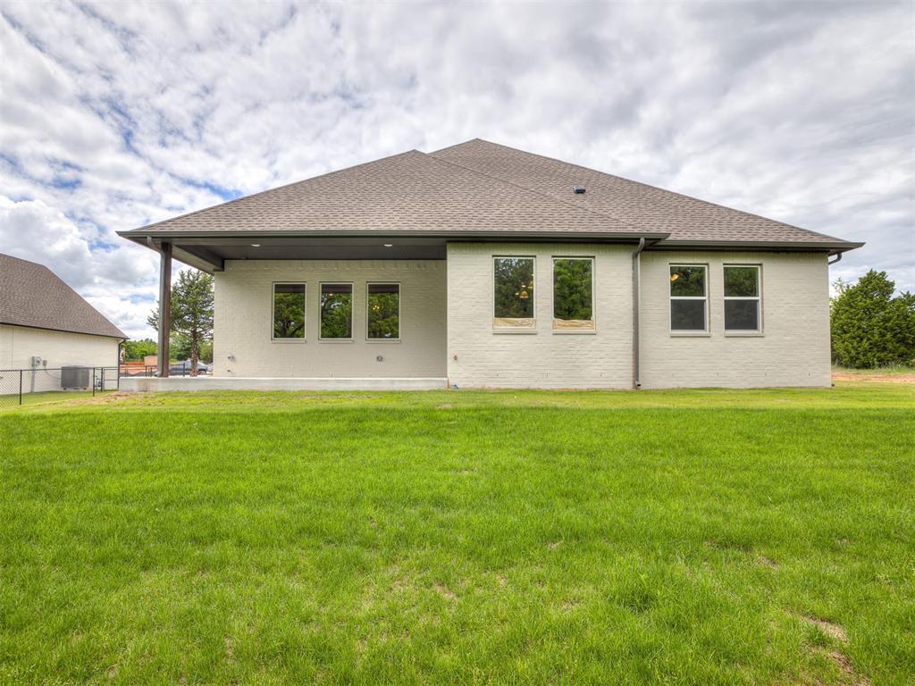 8104 Goldfinch Drive Property Photo 42
