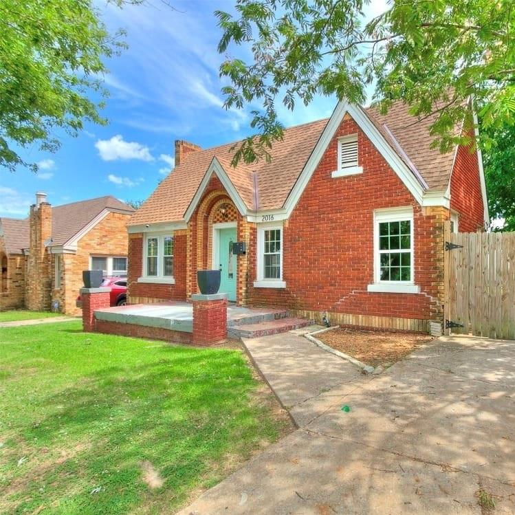 2016 Hardin Drive Property Photo 1
