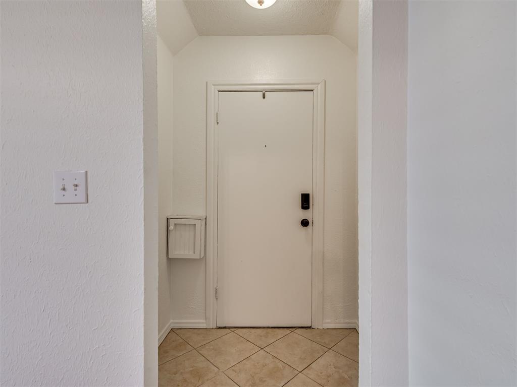 500 Dakota Street Property Photo 3