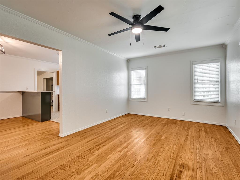 500 Dakota Street Property Photo 4