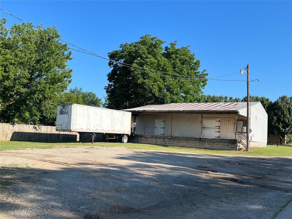 324 N 9th Avenue Property Photo 2