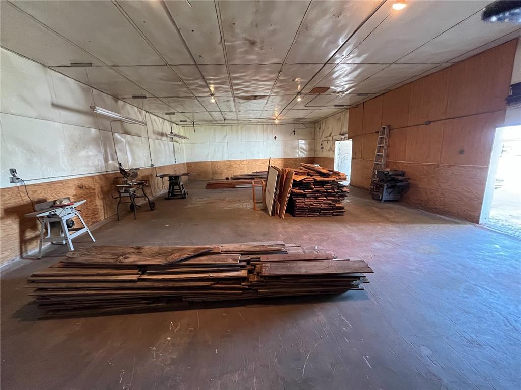 324 N 9th Avenue Property Photo 6