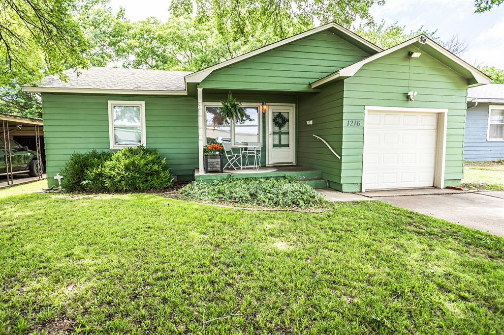 1216 N Mckinley Avenue Property Photo 2