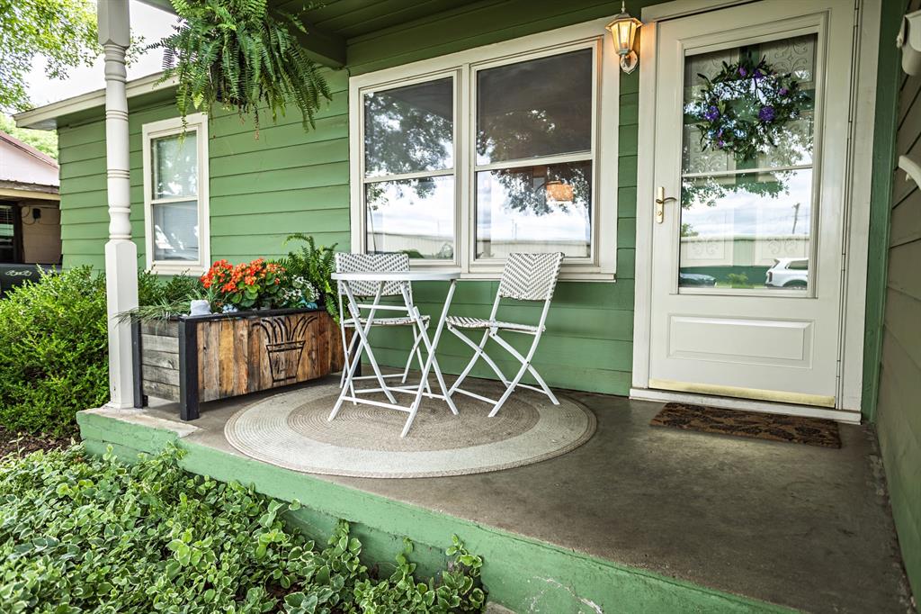 1216 N Mckinley Avenue Property Photo 3