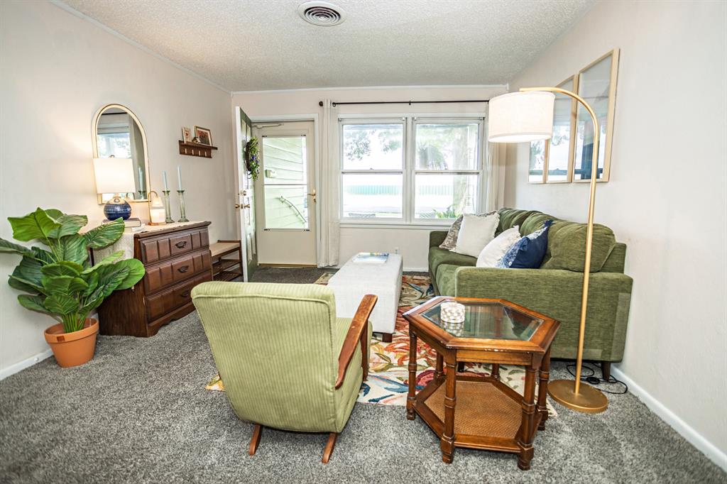 1216 N Mckinley Avenue Property Photo 6