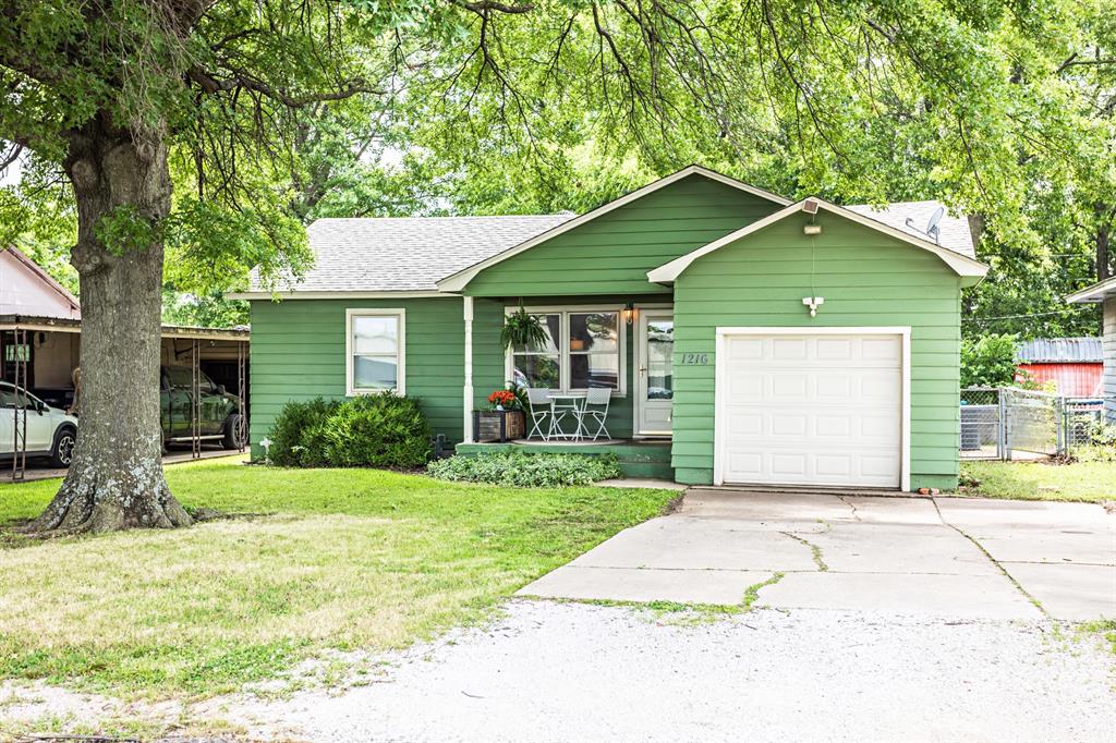 1216 N Mckinley Avenue Property Photo 41