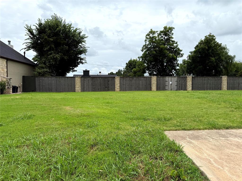 1722 Huntington Avenue Property Photo 1