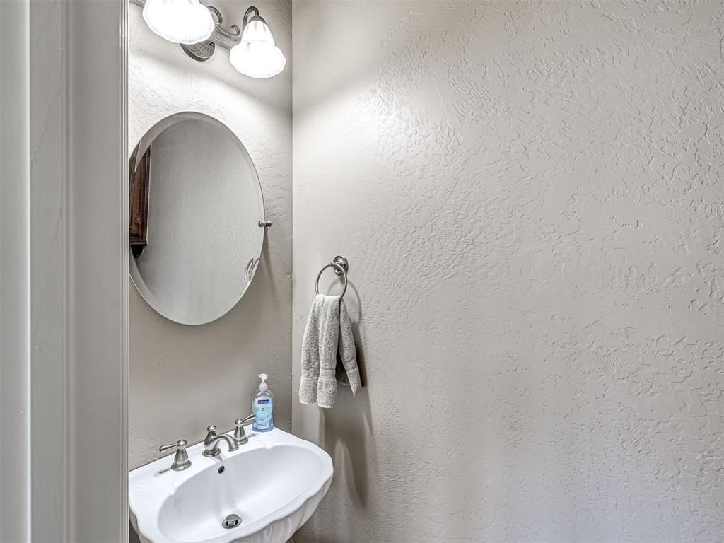 19420 Crest Ridge Drive Property Photo 33