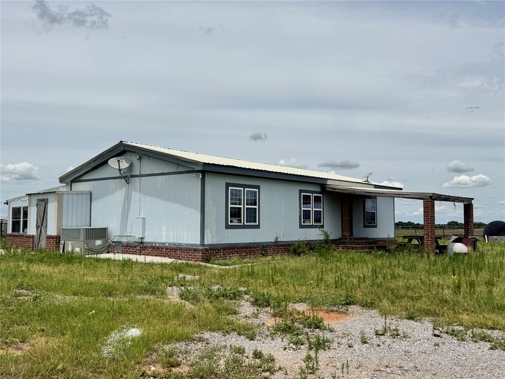17871 E 1200 Road Property Photo 1
