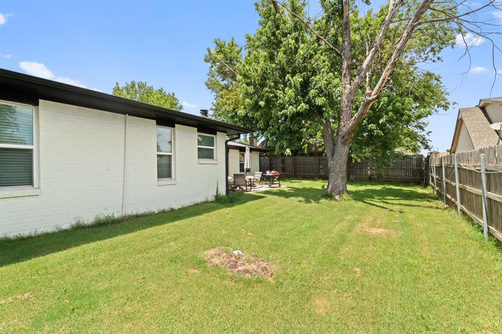 104 N Ramblin Oaks Drive Property Photo 32