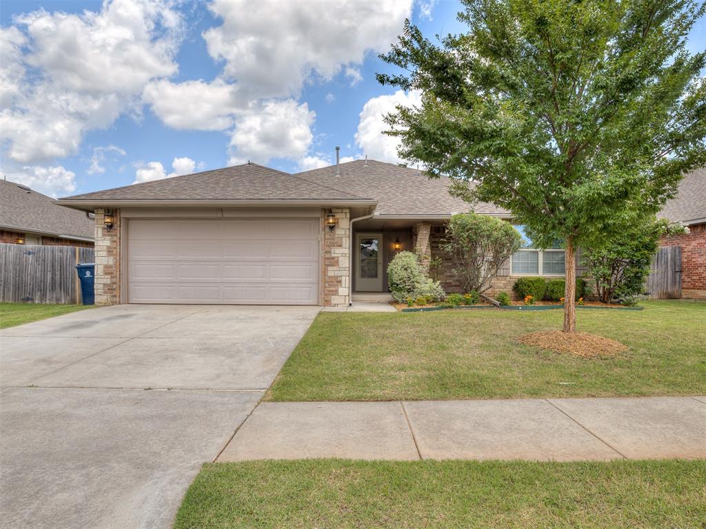 18408 Summer Grove Avenue Property Photo 1