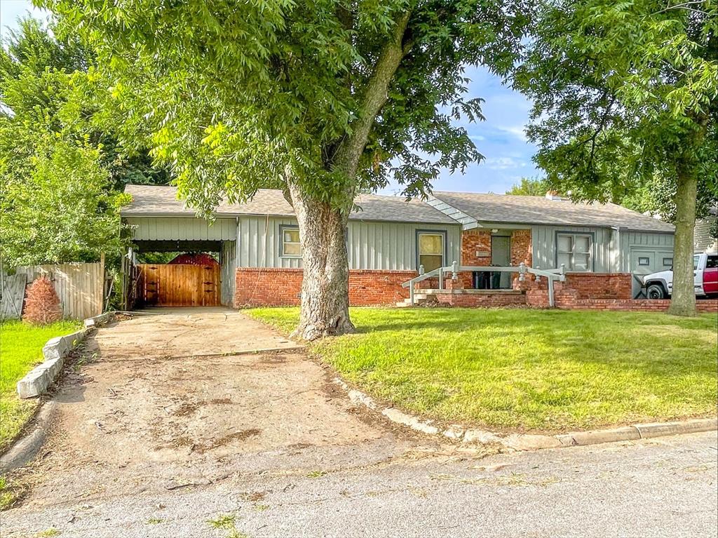 6112 Nw 49th Street Property Photo 1